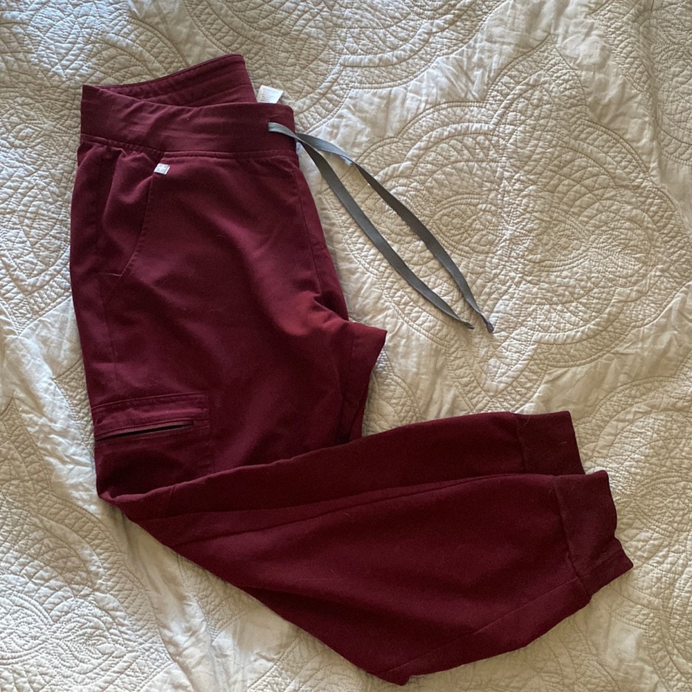 Zamora™ Jogger Scrub Pants- Medium petite